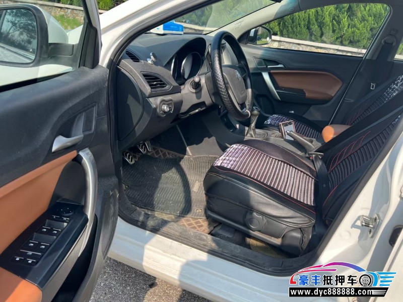 17年名爵锐行轿车抵押车出售