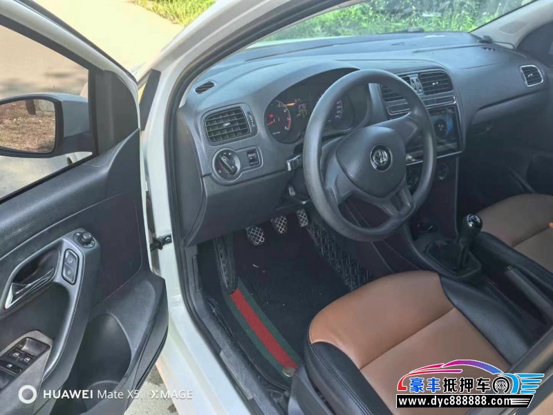 15年大众polo轿车抵押车出售