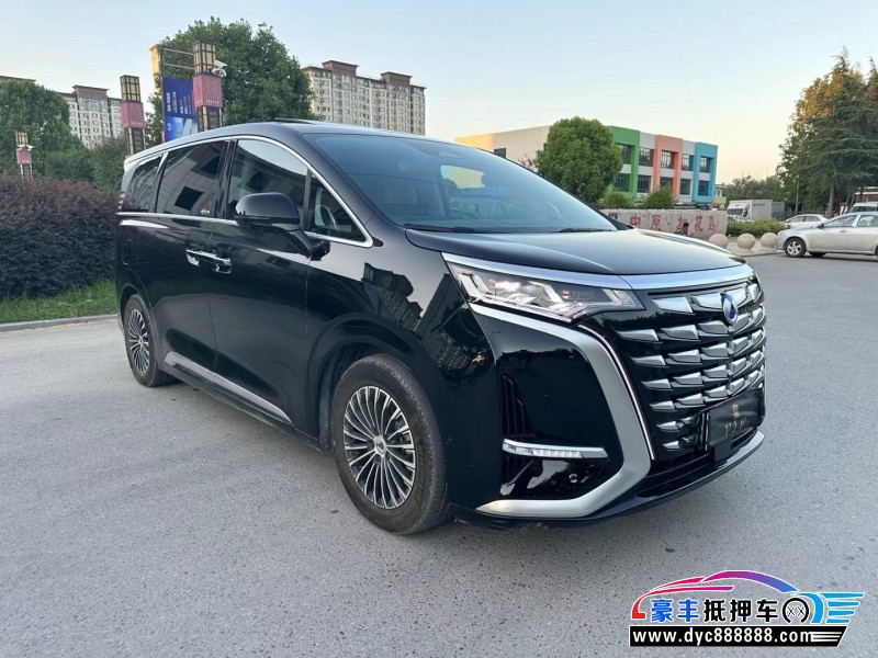 23年腾势D9轿车抵押车出售