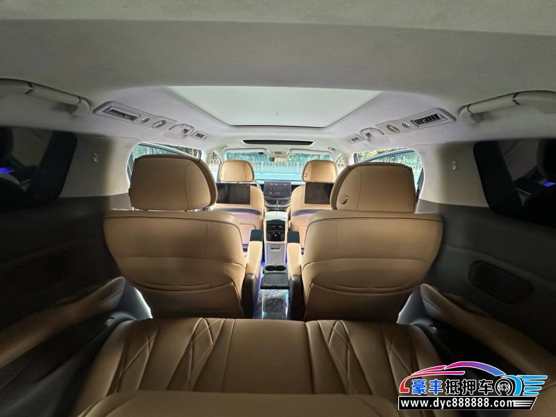 23年腾势D9轿车抵押车出售