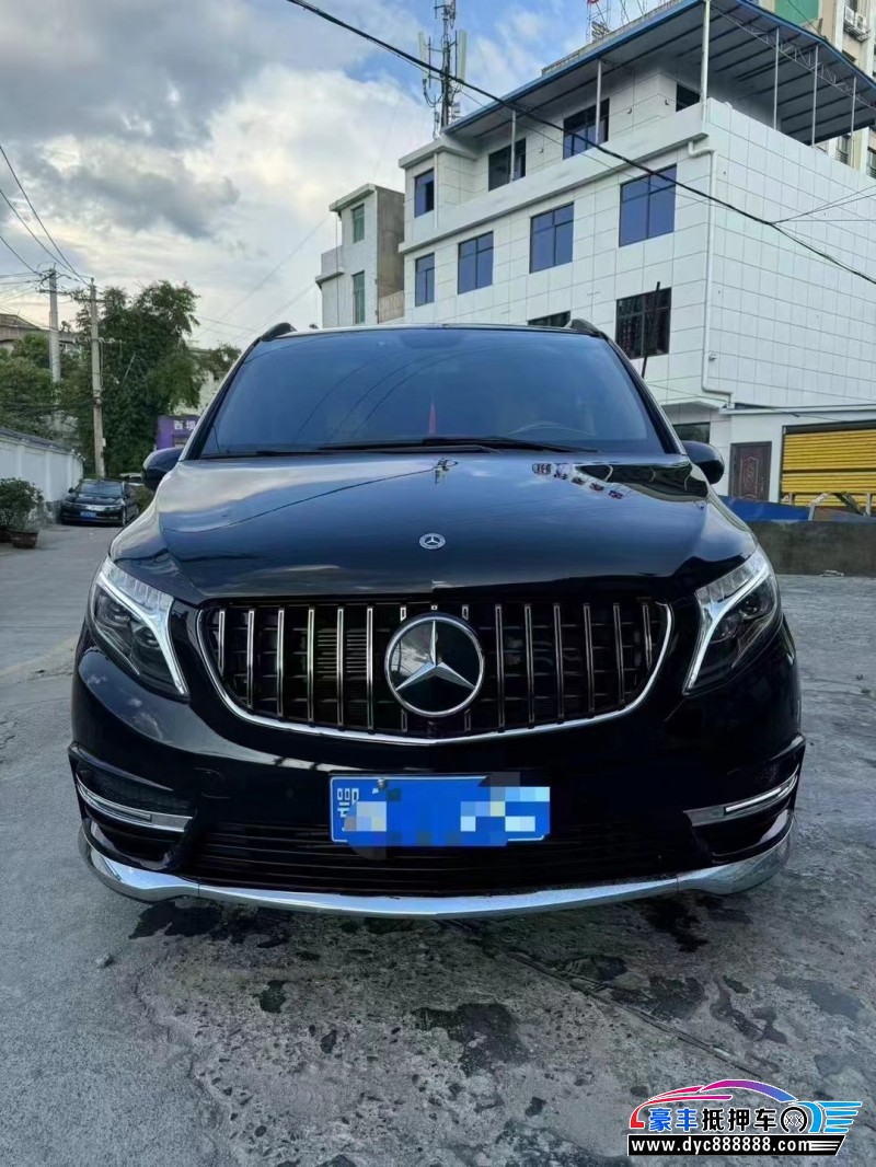 22年奔驰威霆轿车抵押车出售
