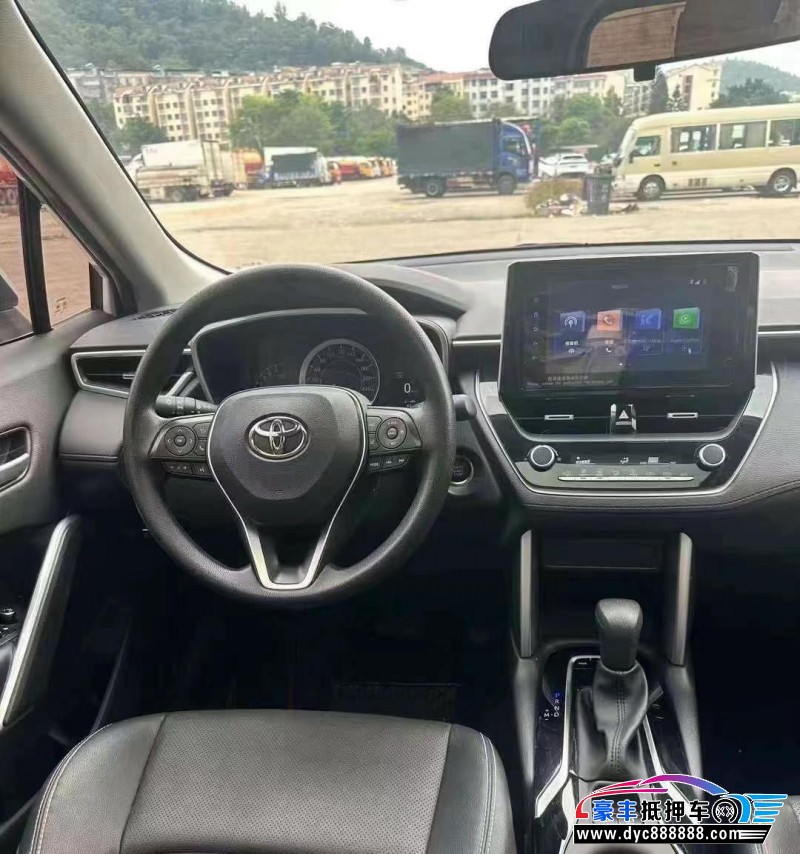 22年丰田锋兰达轿车抵押车出售