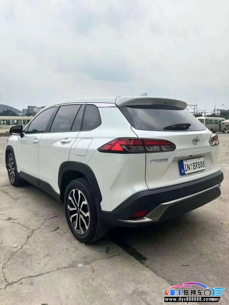 22年丰田锋兰达轿车抵押车出售