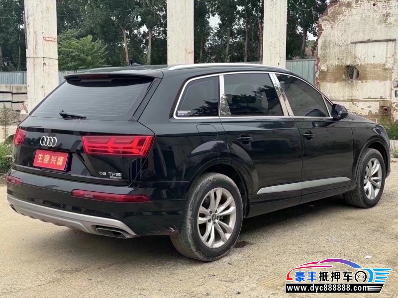 16年奥迪Q7轿车抵押车出售