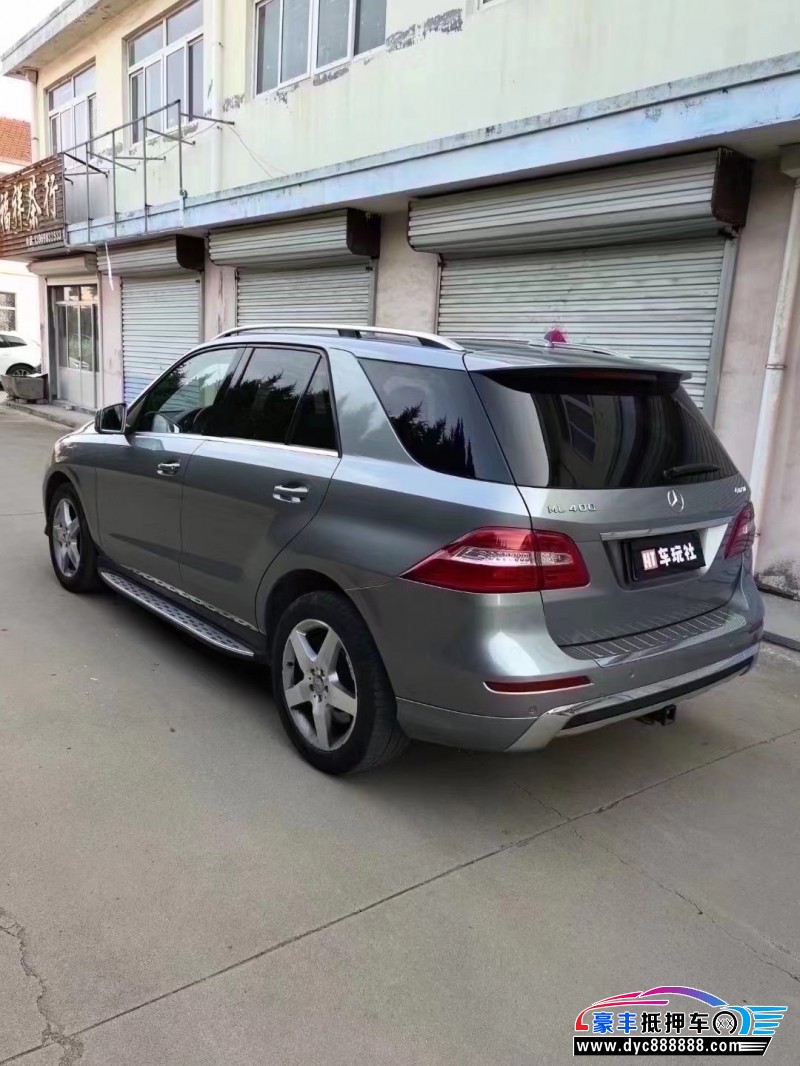 13年奔驰ML轿车抵押车出售