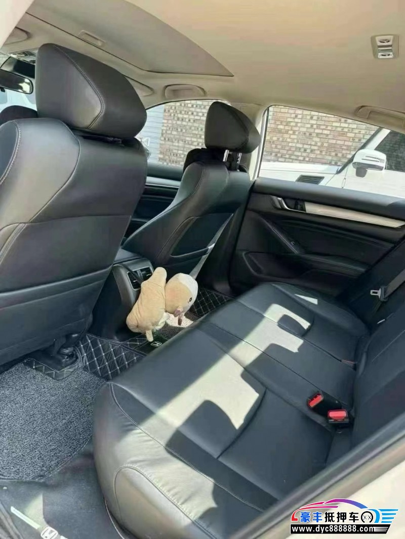 21年本田雅阁轿车抵押车出售