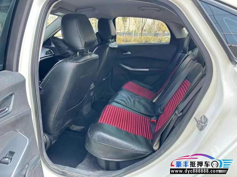 20年福特福睿斯轿车抵押车出售