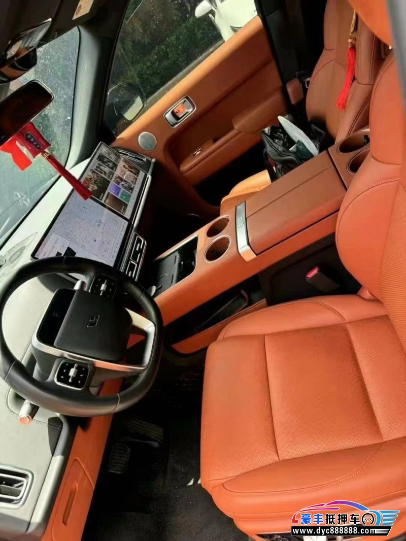 23年理想L8轿车抵押车出售