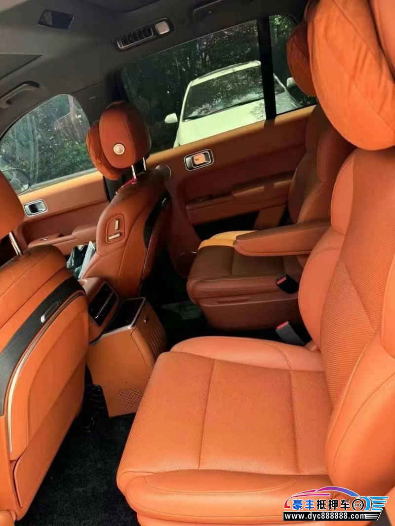 23年理想L8轿车抵押车出售