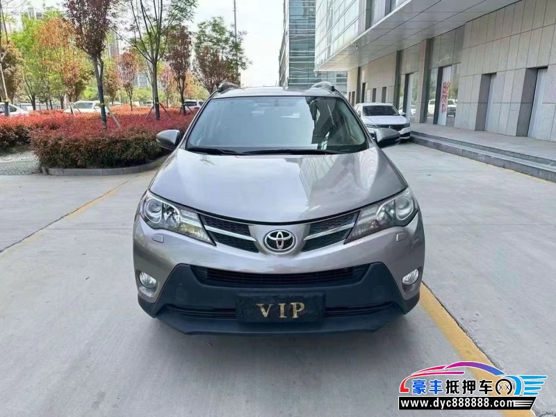 14年丰田RAV4轿车抵押车出售