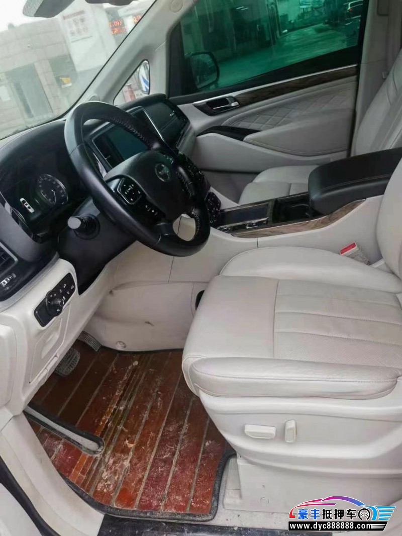 20年传祺M8轿车抵押车出售