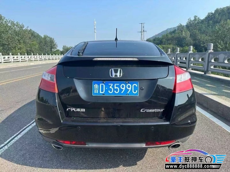 13年本田歌诗图轿车抵押车出售