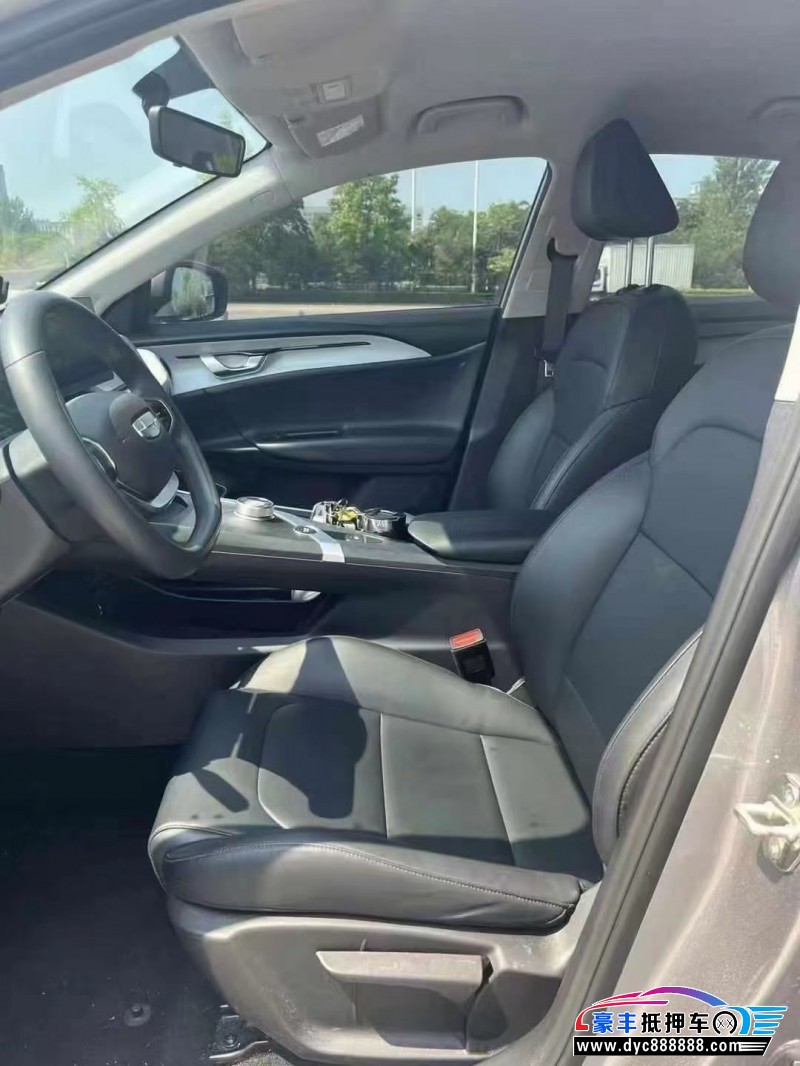 24年吉利几何轿车抵押车出售