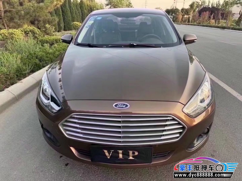 18年福特福睿斯轿车抵押车出售