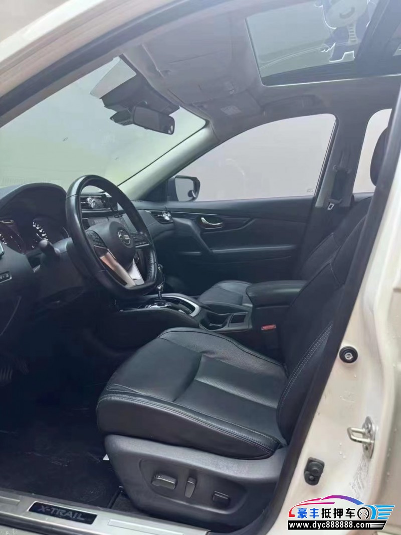 20年日产奇骏轿车抵押车出售