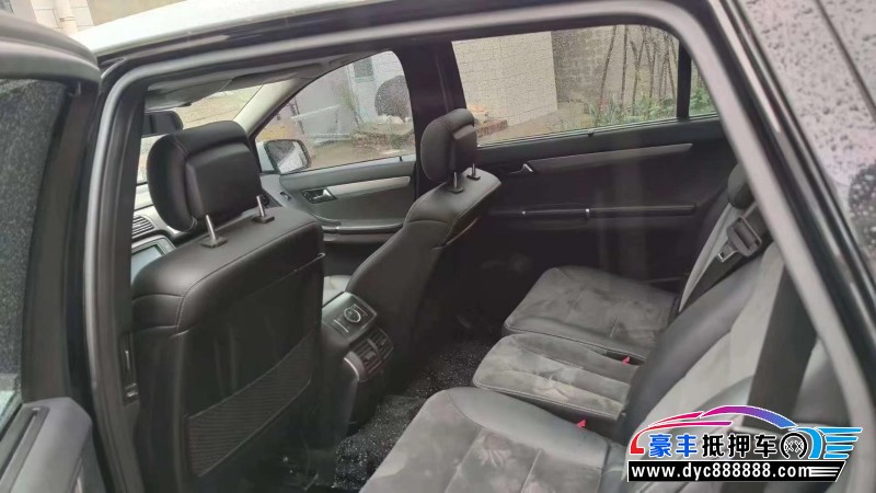 15年奔驰R轿车抵押车出售