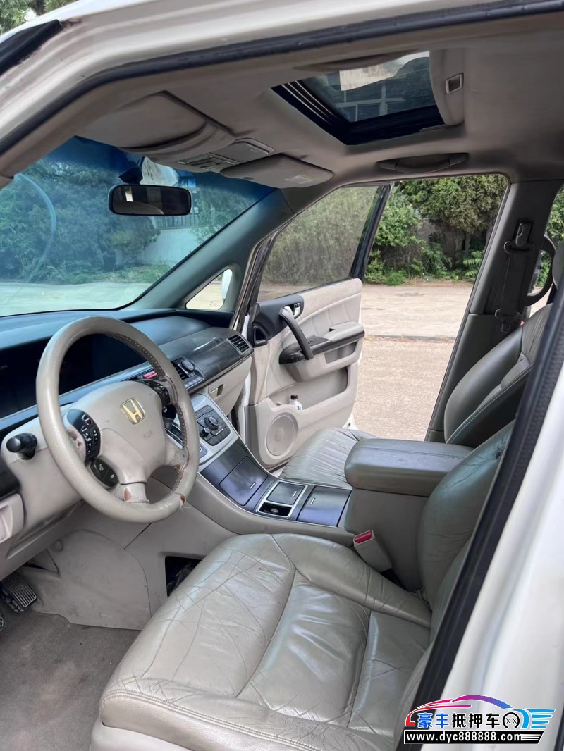 14年本田艾力绅轿车抵押车出售