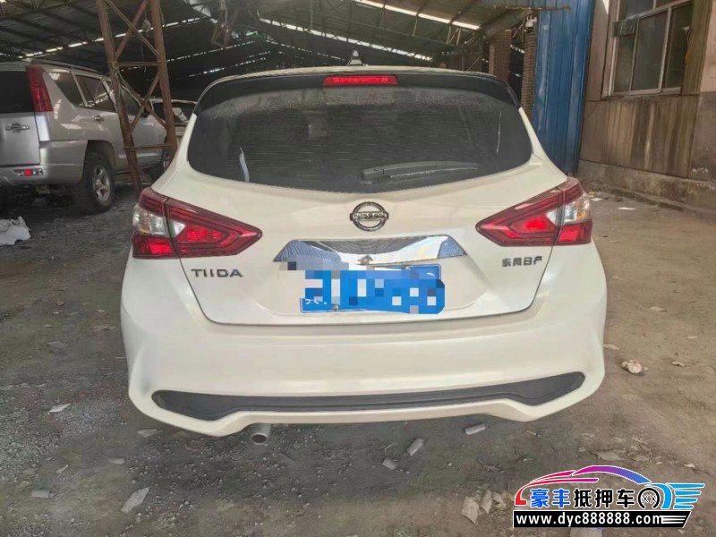 20年日产骐达轿车抵押车出售