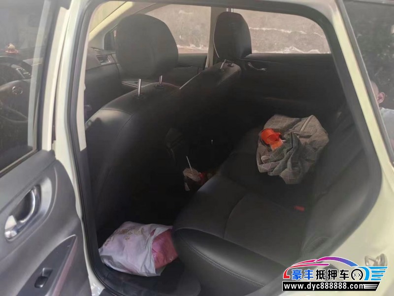 20年日产骐达轿车抵押车出售