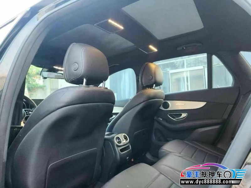 22年奔驰GLC轿车抵押车出售