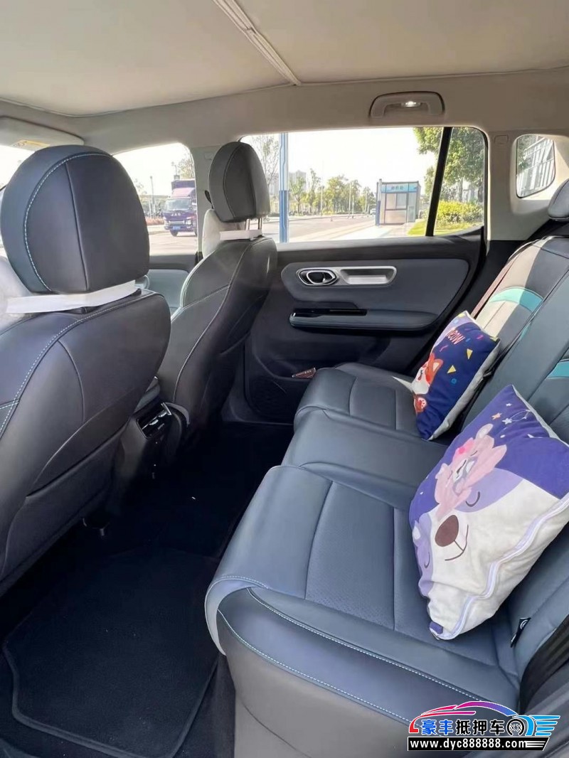 23年埃安Y70轿车抵押车出售