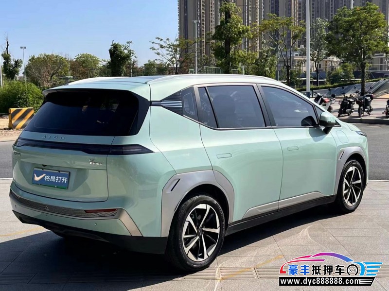 23年埃安Y70轿车抵押车出售