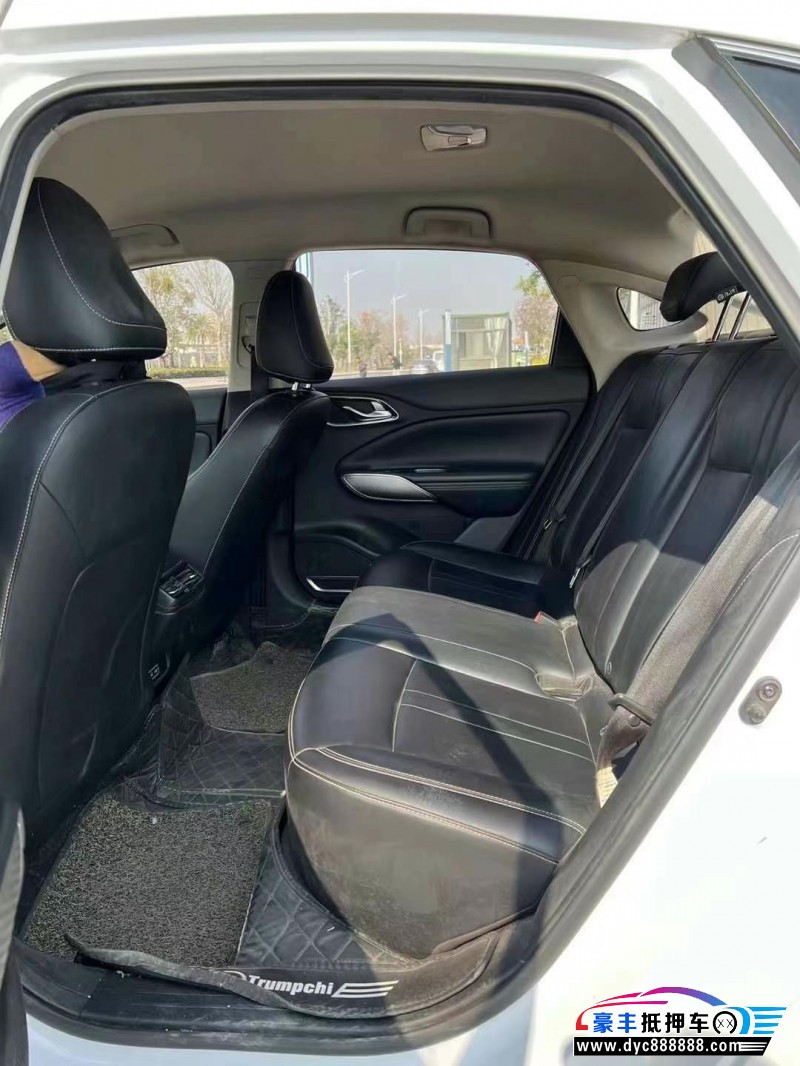 20年埃安炫轿车抵押车出售