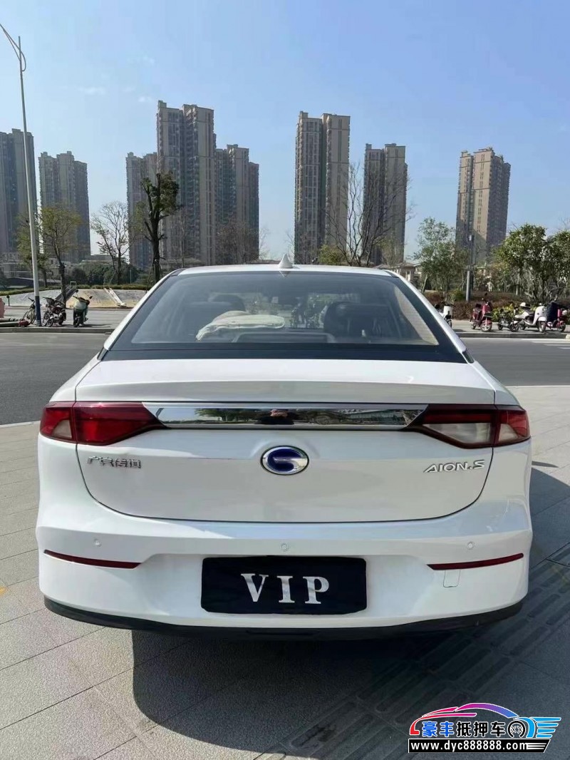 20年埃安炫轿车抵押车出售