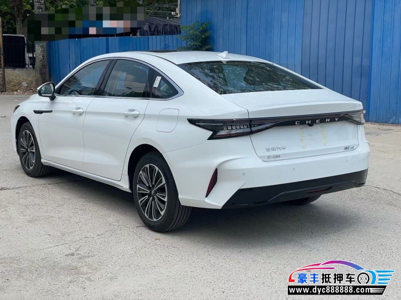 24年奇瑞风云轿车抵押车出售