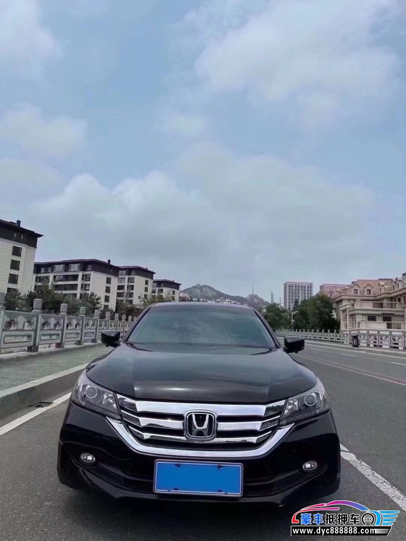 16年本田雅阁轿车抵押车出售