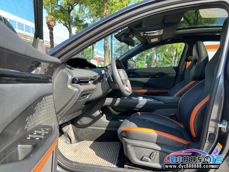 24年长安长安UNI轿车抵押车出售