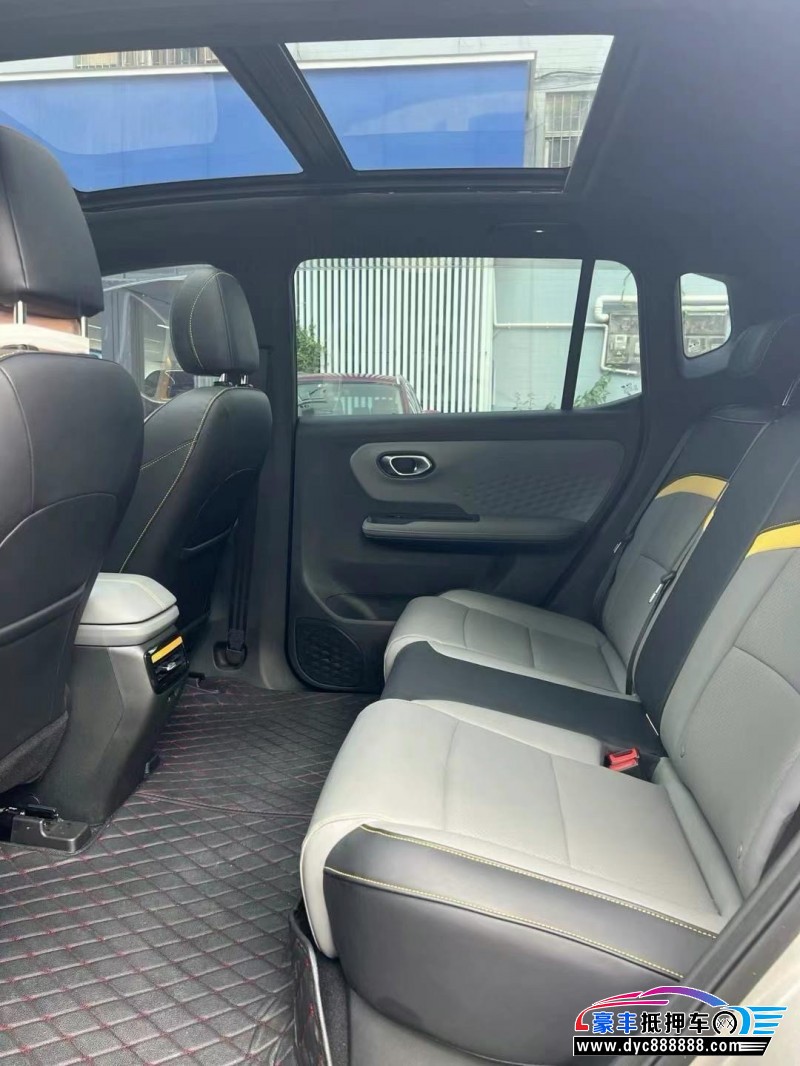 22年埃安Y70轿车抵押车出售