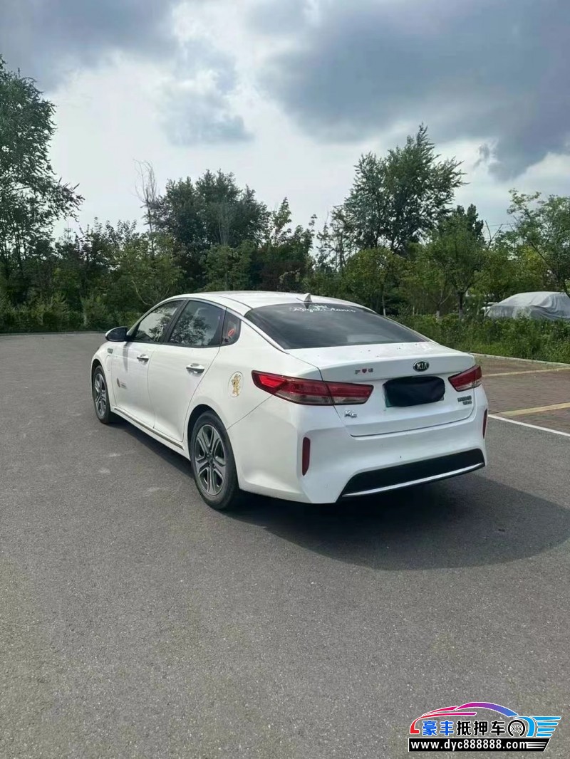 19年起亚K5轿车抵押车出售