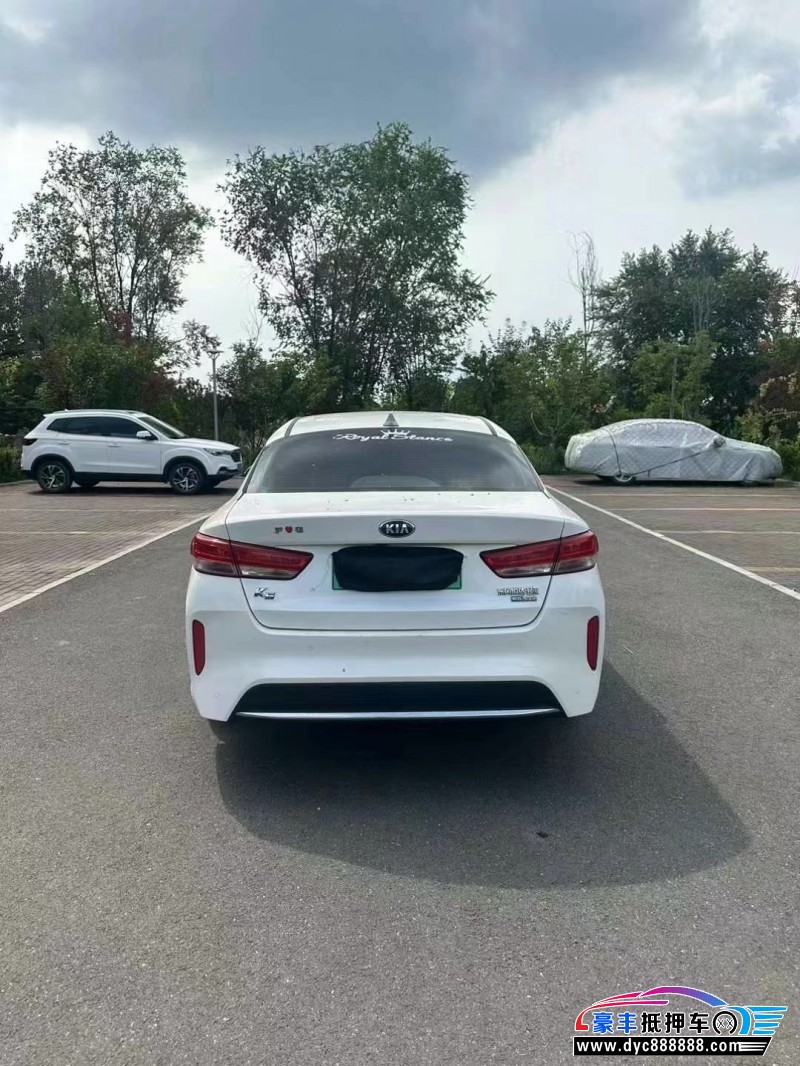 19年起亚K5轿车抵押车出售