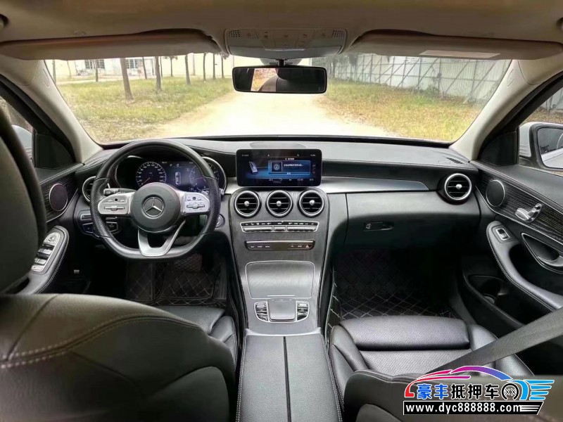 21年奔驰C轿车抵押车出售