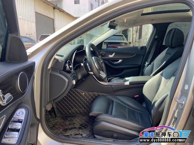 21年奔驰C轿车抵押车出售