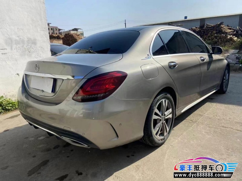 21年奔驰C轿车抵押车出售