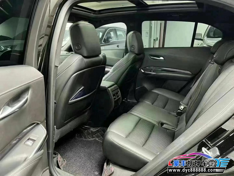 21年凯迪拉克XT4轿车抵押车出售