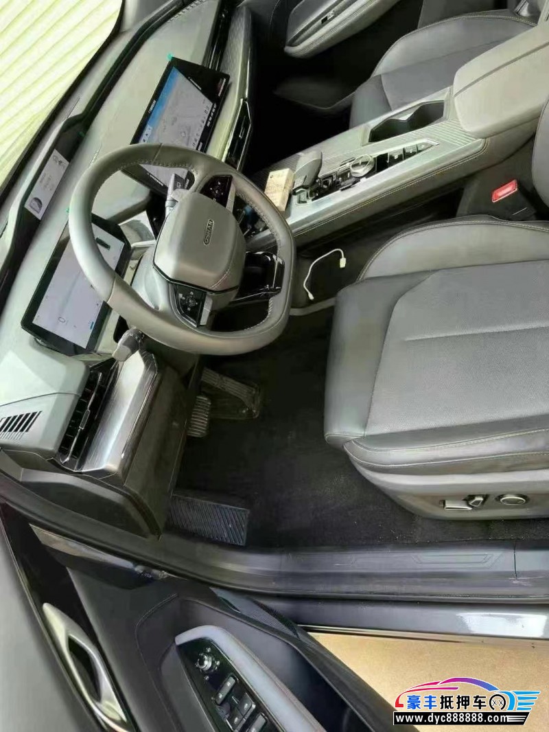 23年长安欧尚Z6轿车抵押车出售