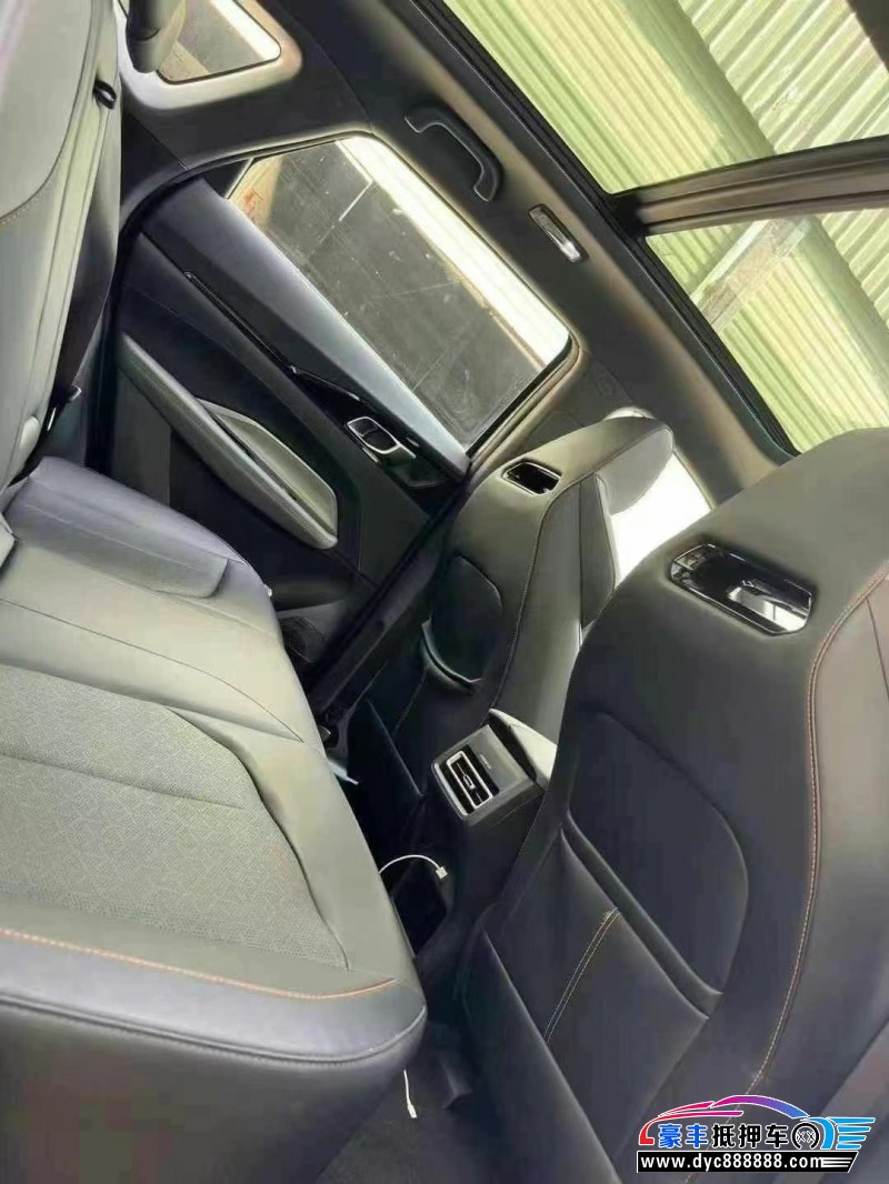 23年长安欧尚Z6轿车抵押车出售