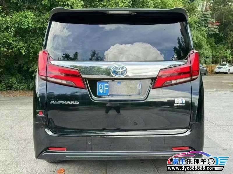 20年丰田埃尔法轿车抵押车出售