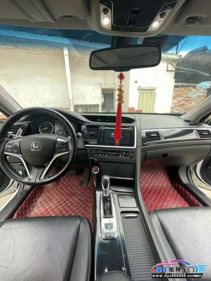 17年本田思铂睿轿车抵押车出售
