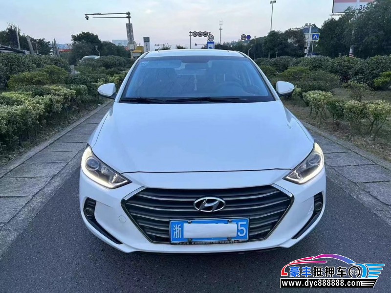 16年现代领动轿车抵押车出售