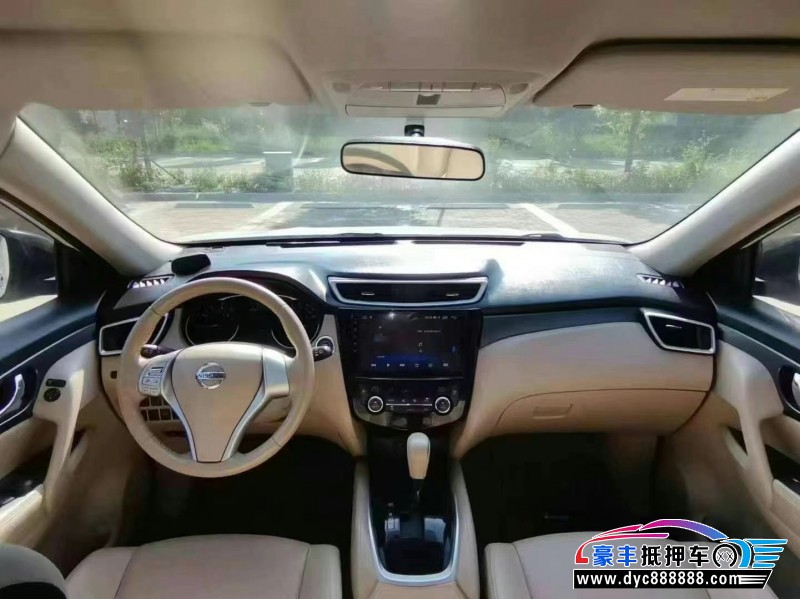 16年日产奇骏轿车抵押车出售