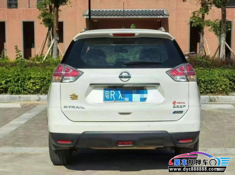 16年日产奇骏轿车抵押车出售