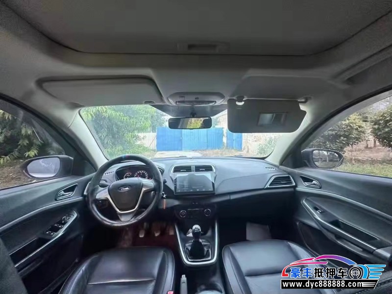 17年福特福睿斯轿车抵押车出售