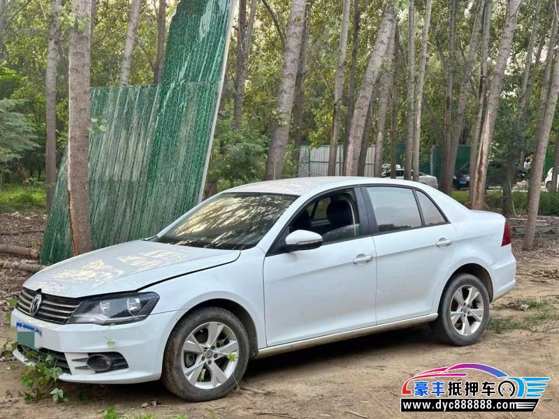 15年大众宝来轿车抵押车出售