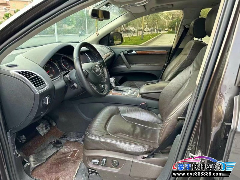 14年奥迪Q7轿车抵押车出售