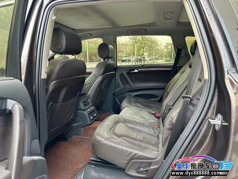 14年奥迪Q7轿车抵押车出售