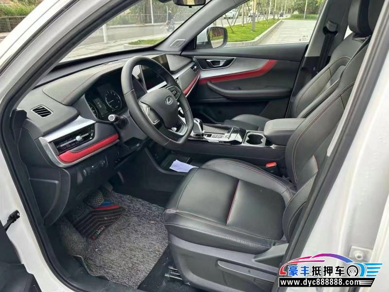 23年奇瑞瑞虎7轿车抵押车出售